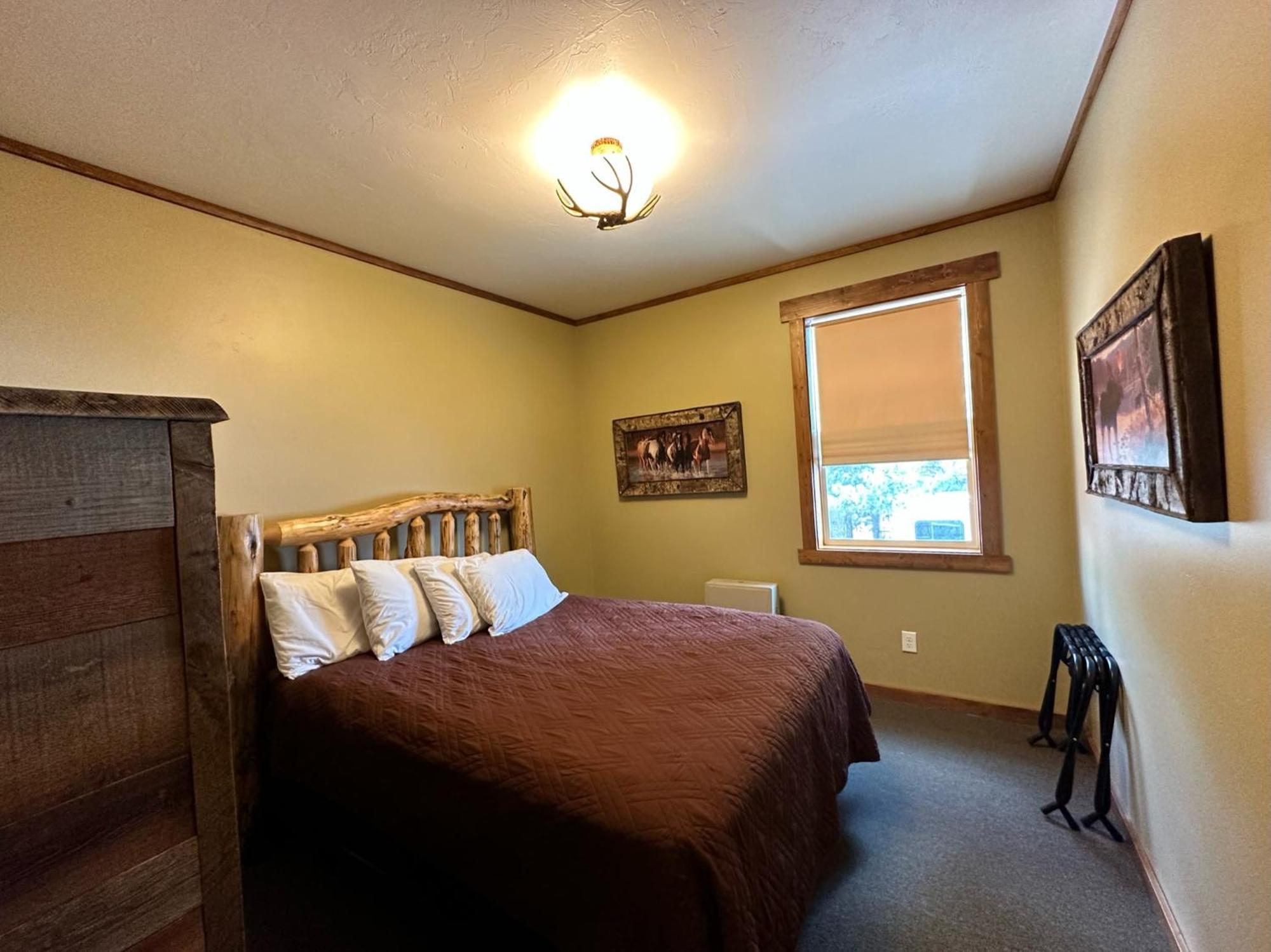 Yellowstone Cabins And Rv West Yellowstone Exterior foto